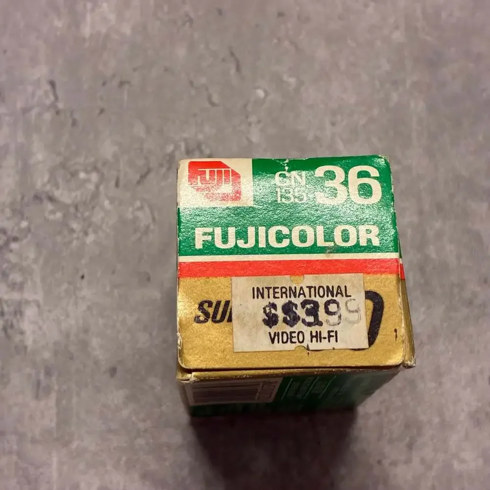 Fujicolor Super HR 100 ISO 100 35mm Color Negative Film (CN 135-36 Exposures)